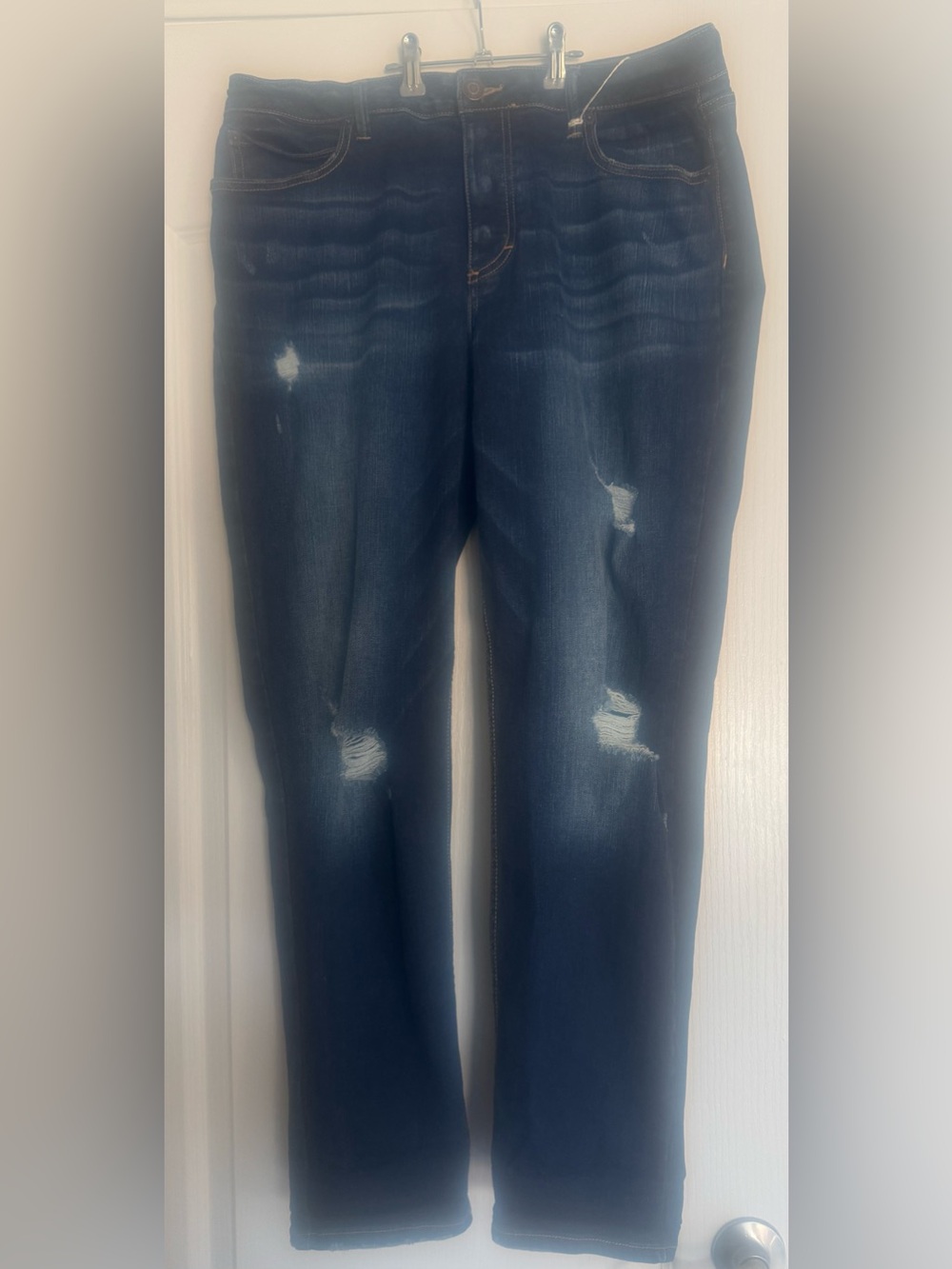Maurices Distressed Jeans Womens Size 12 Dark Washed Ripped Denim Stretch - Picture 2 of 4